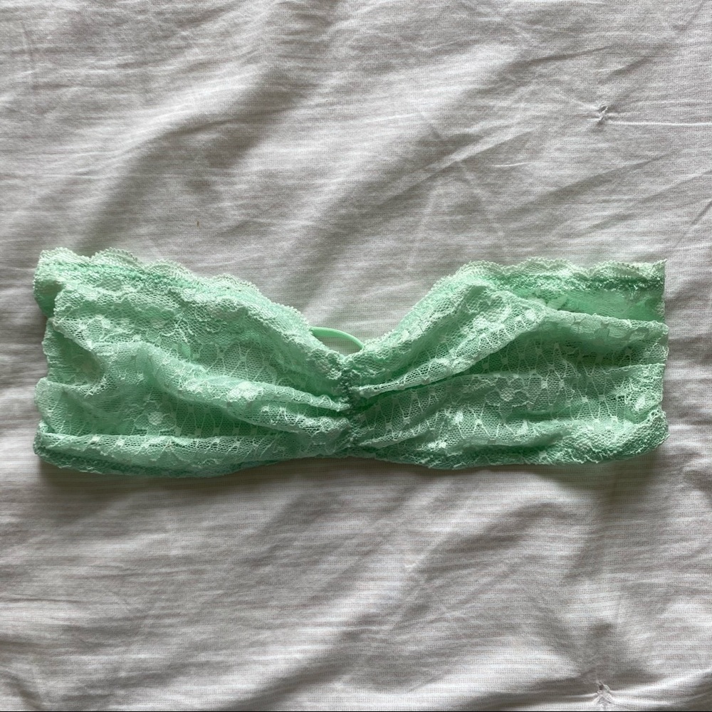 FREE PEOPLE lace strapless bralette